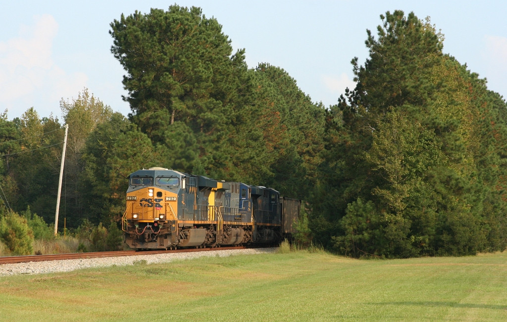 U303? NB empty coal train